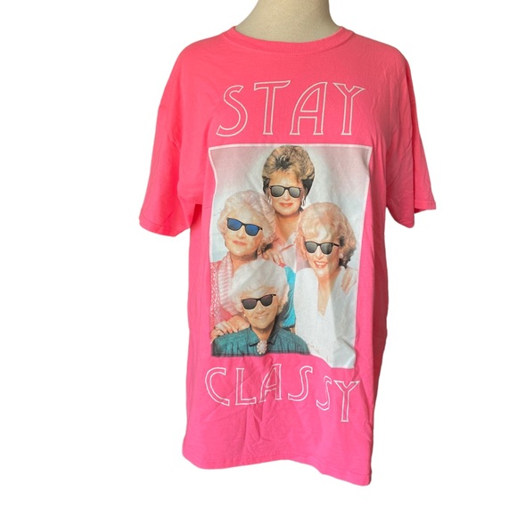 Tha Golden Girls STAY CLASSY tee, bright pink, short sleeve size Medium 50/50 - Picture 1 of 6
